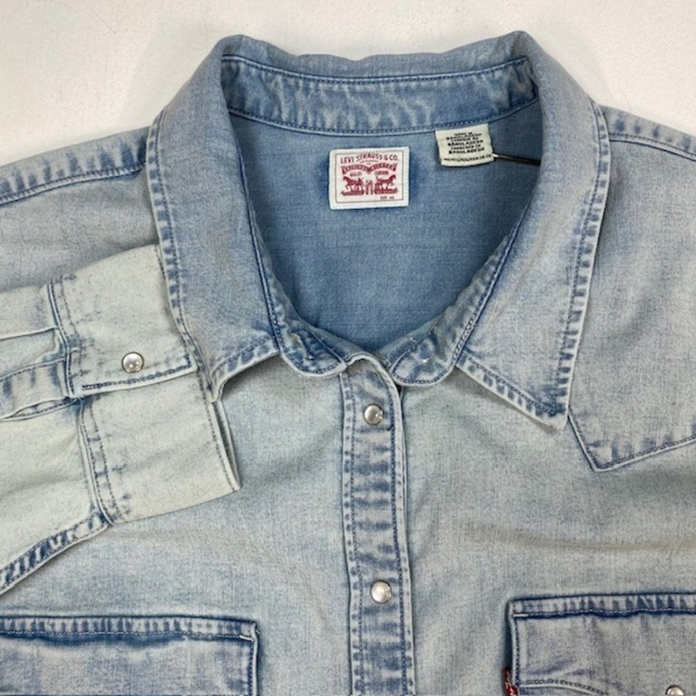 Levi Strauss & Co Womens 4X Light Wash Denim Western Pearl Snap Shirt LS Vintage